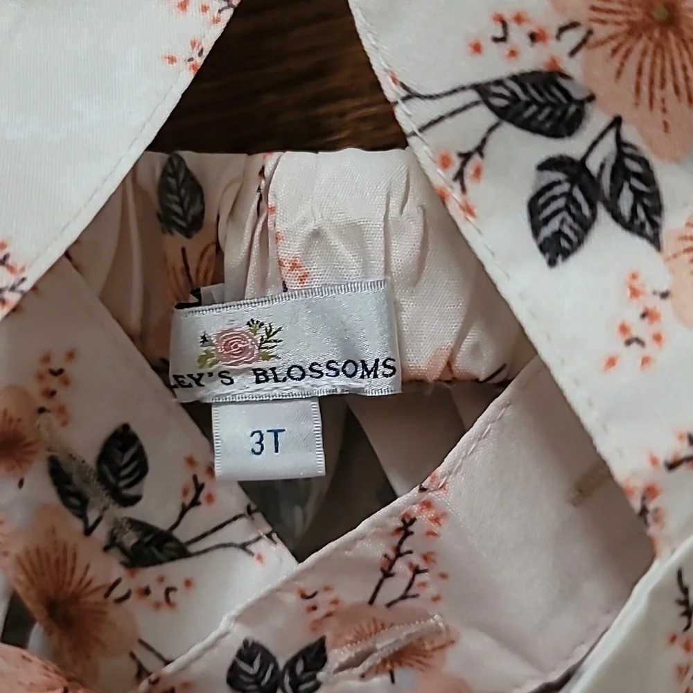 Floral suspender skirt - Picture 3 of 4